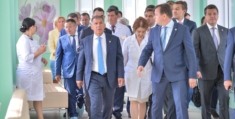Президент Татарстана осмотрел новый перинатальный центр РКБ