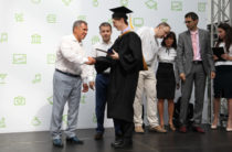 Минниханов и Никифоров вручили дипломы выпускникам Университета Иннополис