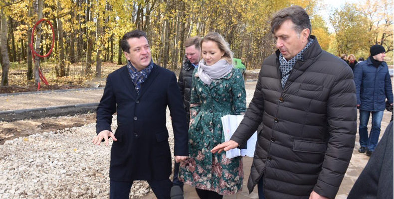 Ильсур Метшин оценил ход работ в Горкинско-Ометьевском лесу
