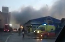 Около Центрального рынка в Казани горит торговый павильон