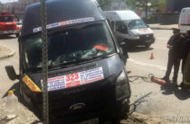 В Омске по вине автоледи на «Мерседесе» пострадали 11 пассажиров автобуса
