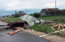 В Пестречинском районе ураган повредил дома и разрушил постройки (Фото)
