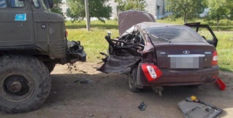 В Башкортостане столкнулись «Приора» и грузовик, водитель «Лады» погиб