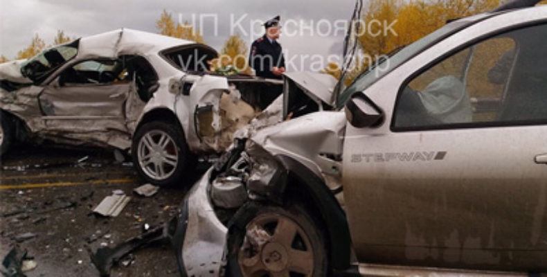 Три человека пострадали в жестком ДТП под Красноярском