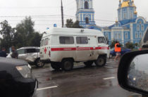 В Ульяновске водитель на «Опеле» врезался машину «скорой», пострадал подросток