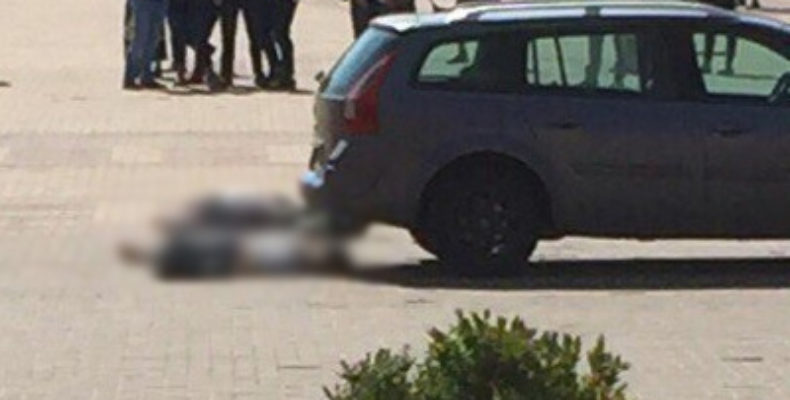 В центре Белгорода мужчина вытащил из багажника авто труп и попытался покончить с собой