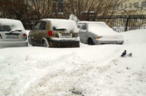 Больше всего замечаний по уборке снега во дворах в Авиастроительном, Вахитовском и Кировском районах Казани